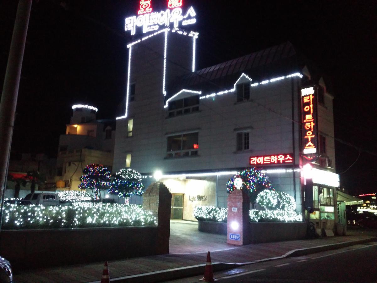 Geoje Jangseungpo Lighthouse Hotel Sodong Exterior foto